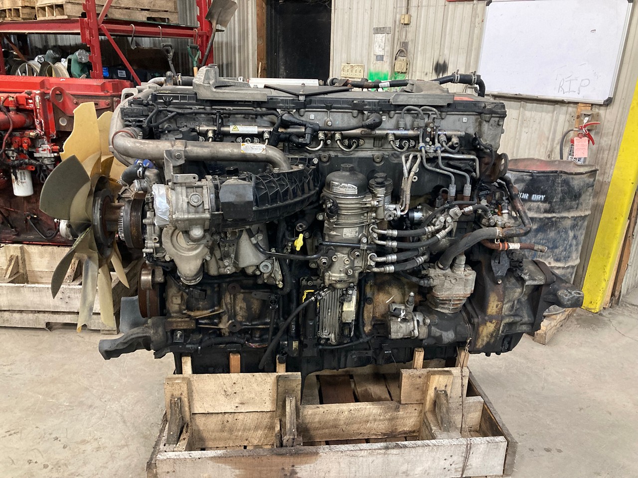 2014 Detroit DD15 472906S Diesel Engine